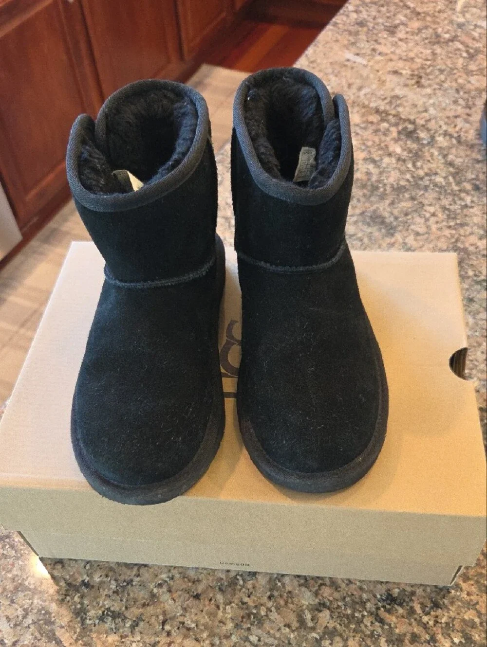 UGG classic kids